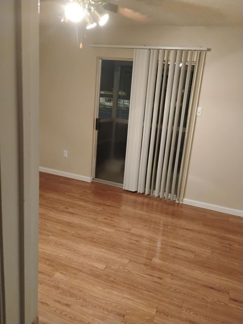 Private Room in 1Bed.1Bath