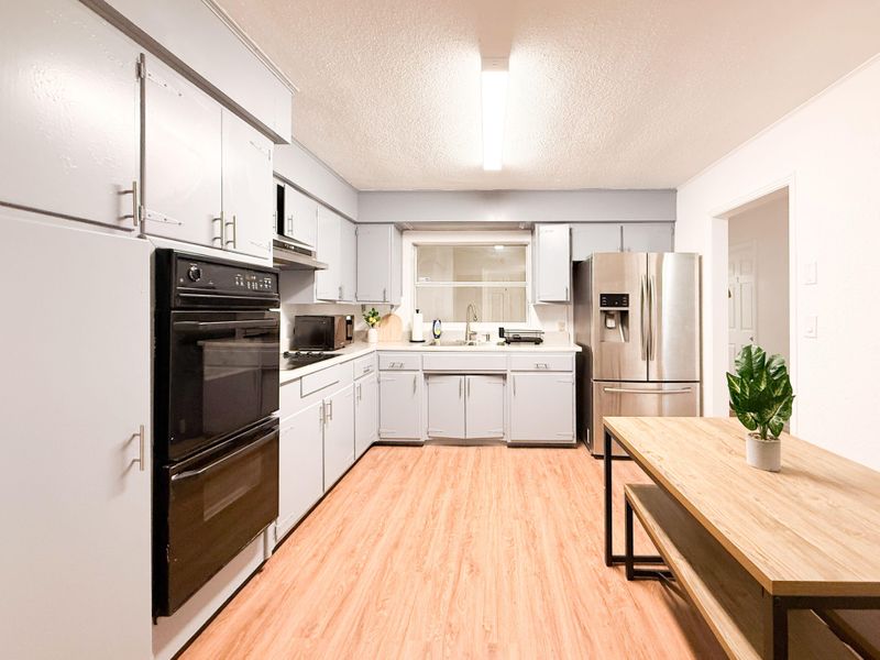 roommates in Undisclosed, Tampa, FL 33612 CENTER OF  TAMPA !! CLOSE TO EVERYTHING . BUS STOP 20 STEPS AWAY !! (id. 27090) - cirtru.com