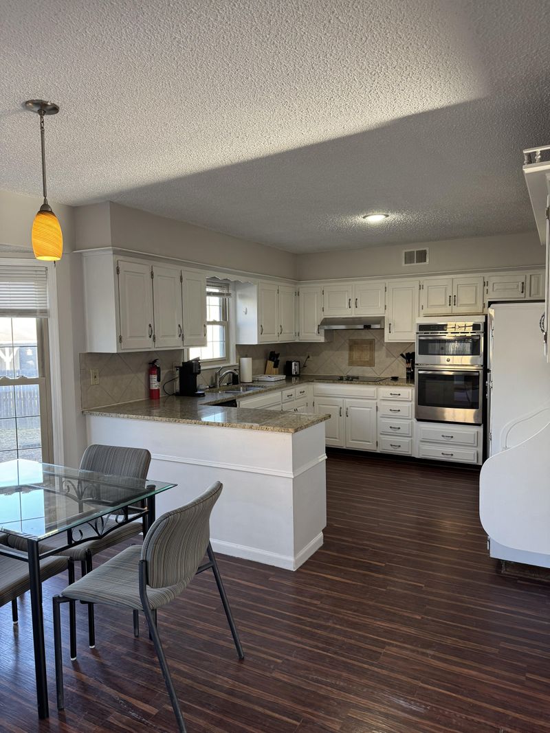 roommates in Undisclosed, Blue Springs, MO 64015 Great Blue Springs Home with All utilities INCLUDED! Free WIFI, Smart Lock Rooms!  Monthly cleaning! (id. 9658) - cirtru.com