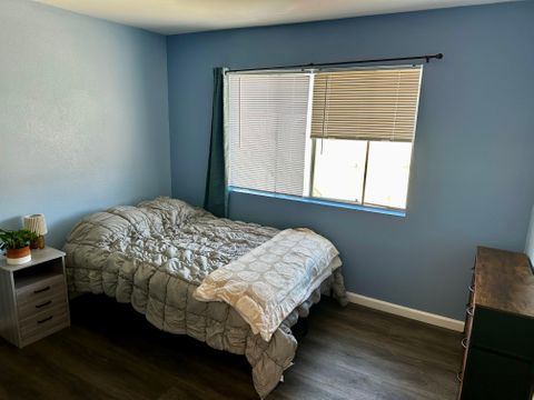 Private Room in 2Bed.1Bath