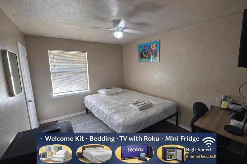 roommates in Undisclosed, Dallas, TX 75241 Spacious & Cozy Oak Cliff Living  | Quiet Neighborhood Home with Room to Breathe • Comfortable Spaces • Relaxed, Easy Living in the Heart of Oak Cliff (id. 9102) - cirtru.com