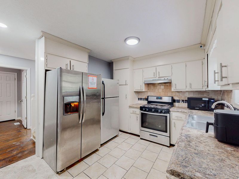 roommates in Undisclosed, Austell, GA 30106 Fully‑Renovated Furnished Marietta Home | All Utilities Included | Fast WiFi | Private, Secure Rooms come w/ Work desk & Chair | Secure Parking & Top Rated Host (id. 16832) - cirtru.com