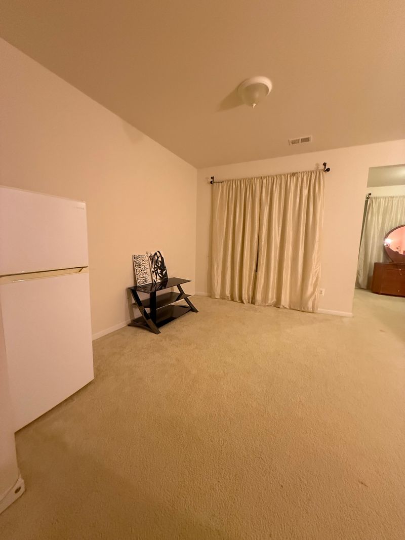 roommates in Manassas Park Private Room in 1Bed.1Bath - cirtru.com