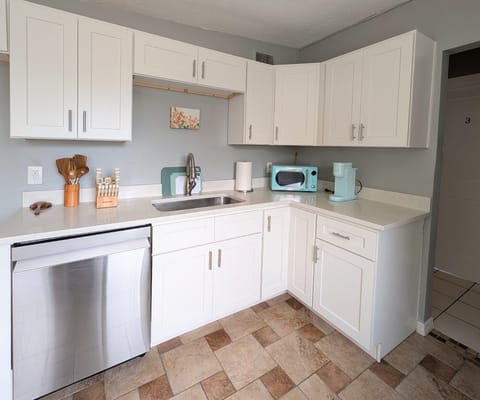Your Home in Beautiful Shore Acres (id. 34003)