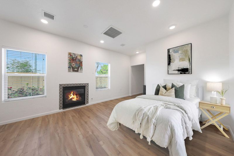 roommates in Undisclosed, Mesa, AZ 85201 SUPERHOST SPACIOUS MESA Home Remodeled With 5 Bathrooms, FREE Washer Dryer. Mini- Fridges in Each Room, Dining Nook, 2x a Month Cleaning And Near Highways and Grocery Stores, REMOTE WORK Friendly (id. 21409) - cirtru.com