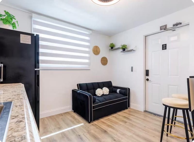 MIA Airport Modern Studio| 10 min Downtown/ Port (id. 44807)