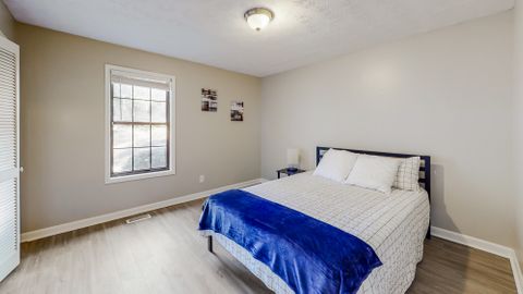 Charming & Peaceful Douglasville Home | Fully Furnished, Secure, and Comfortable | Free Wi-Fi , Monthly Cleanings , and Close to Shops & Parks (id. 960)