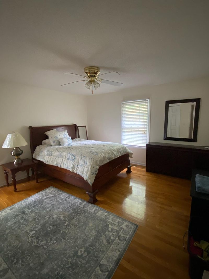 roommates in Bristol Private Room in 2Bed.2Bath - cirtru.com