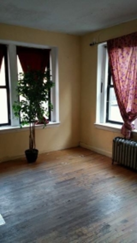 Private Room in 3Bed.1Bath