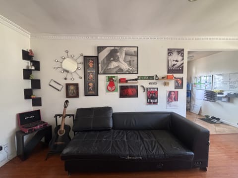Private Room in 2Bed.1.5Bath