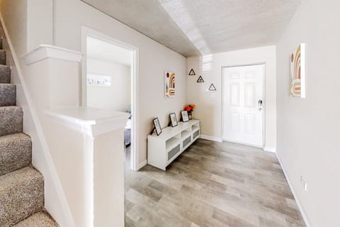 roommates in Undisclosed, Atlanta, GA 30315 Beautiful & Modern Apartment home with Pool and Grilling Station (id. 5425) - cirtru.com