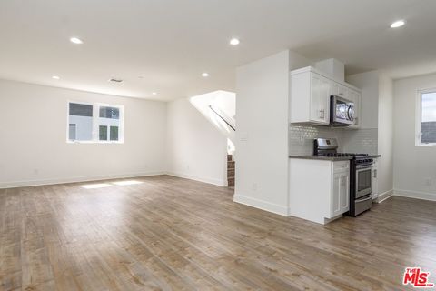roommates in Los Angeles Private Room in 3Bed.4Bath - cirtru.com