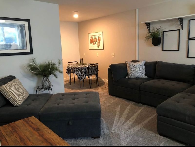 roommates in Mandan Private Room in 5Bed.2.5Bath - cirtru.com