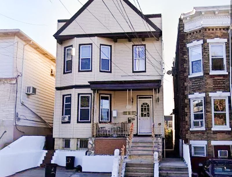 Entire Place 3Bed.1Bath