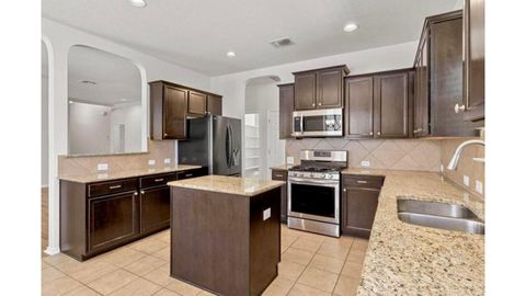 Newly-Renovated In NorthWest Side (id. 28111)