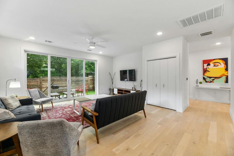 Private Room in 6Bed.4.5Bath