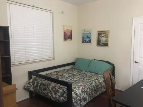 roommates in Pembroke Pines Private Room in 4Bed.3Bath - cirtru.com