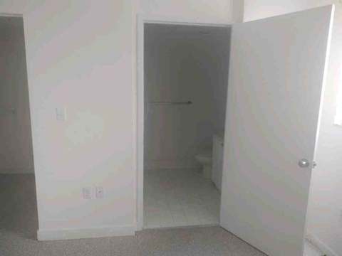 roommates in Miami Private Room in 2Bed.2Bath - cirtru.com