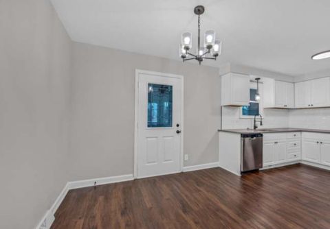 Private Room in 3Bed.2.5Bath