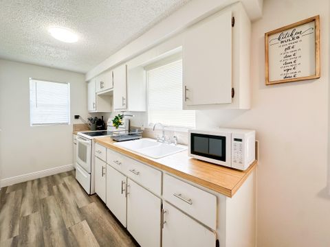 Homey & cozy Plant City Home close to all the hwy and Brandon (id. 9284)