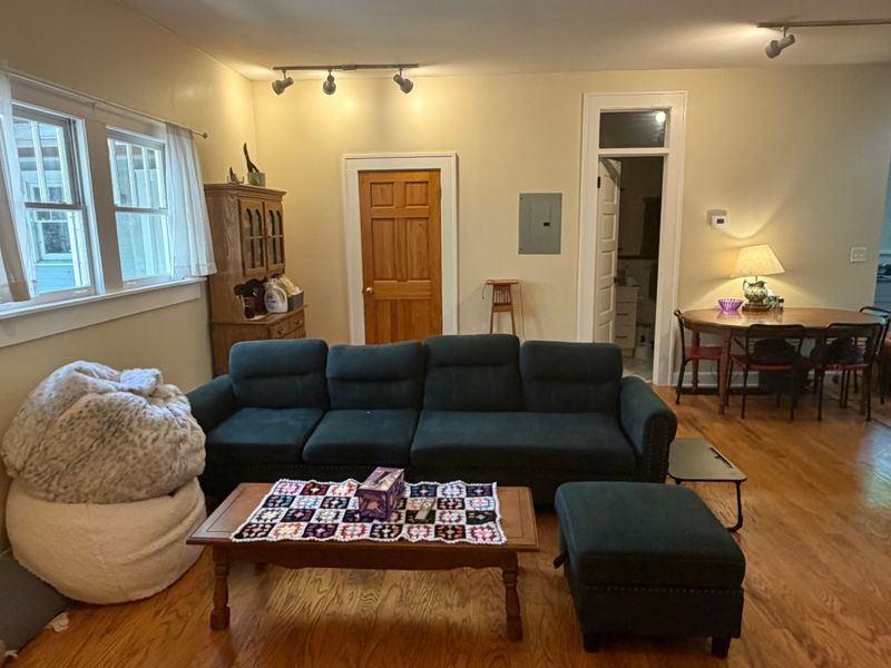 Private Room in 2Bed.2Bath
