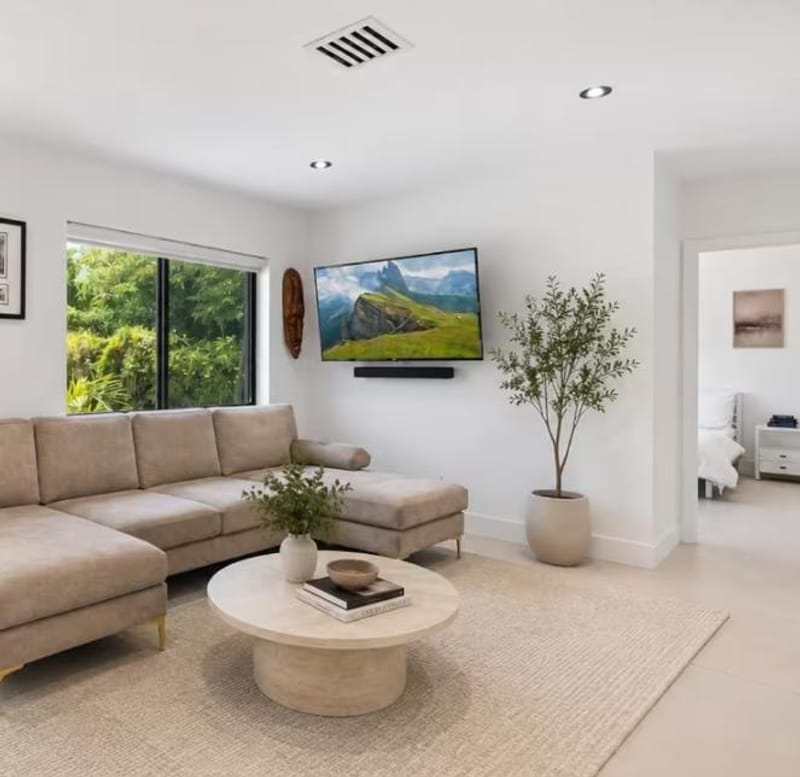 roommates in Undisclosed, Miami, FL 33168 Miami Home (id. 43571) - cirtru.com