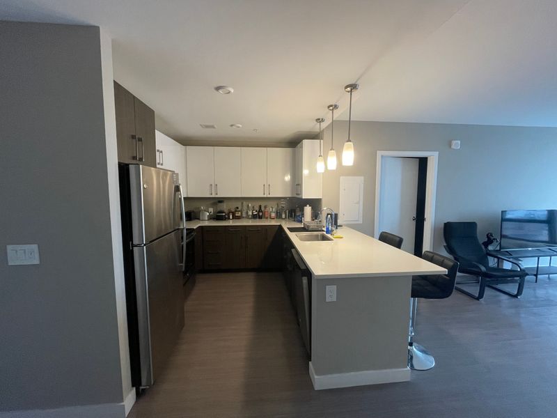 Private Room in 2Bed.2Bath