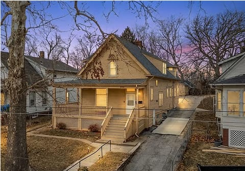 roommates in Omaha Entire Place 1Bed.1Bath - cirtru.com