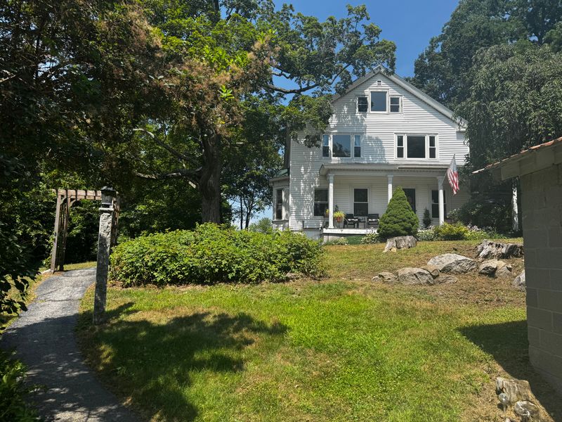 roommates in Pembroke Entire Place 3Bed.1Bath - cirtru.com