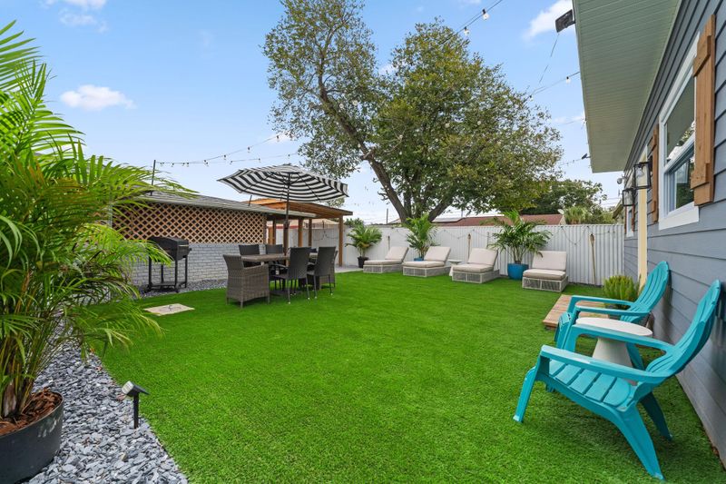 roommates in Undisclosed, Tampa, FL 33614 Bright & Cozy Master bedroom ready for you (id. 31911) - cirtru.com
