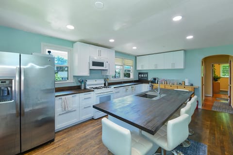 Entire Place 3Bed.1Bath