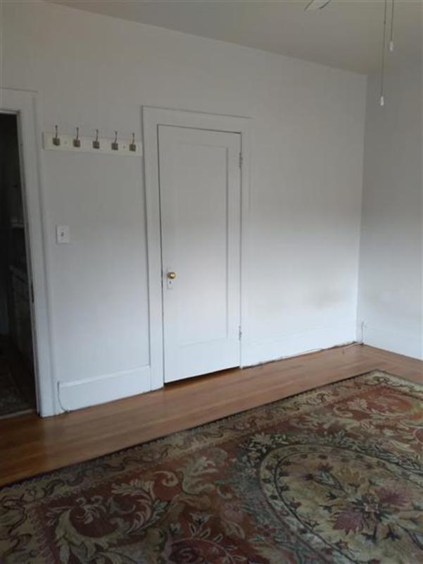 Private Room in 3Bed.1Bath