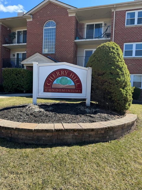 roommates in Holyoke Entire Place 2Bed.2Bath - cirtru.com