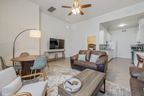 Entire Place 2Bed.1Bath