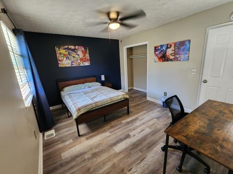 Stone Mt. Home w/parking. New renovation, Quality Finishings, Thick Mattresses, and Ceiling Fans (id. 11273)