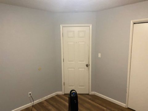Private Room in 3Bed.1.5Bath