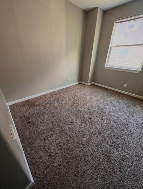 Private Room in 3Bed.3Bath