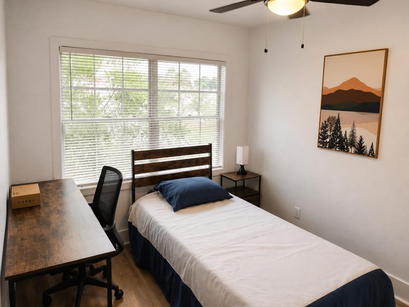 roommates in Undisclosed, Plant City, FL 33567 Renovated & Ready • Stylish White Home • Ample Parking! Located in a quiet residential area of Plant City, just a short drive to Brandon and Tampa, and surrounding work areas simple and fast. (id. 32615) - cirtru.com