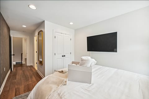 Room3Bed.3.5Bath