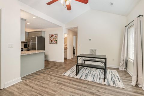 Stylish West Nashville Home Minutes to Downtown & The Nations (id. 16772)