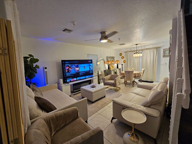 roommates in Deerfield Beach Shared Room in 3Bed.2.5Bath - cirtru.com