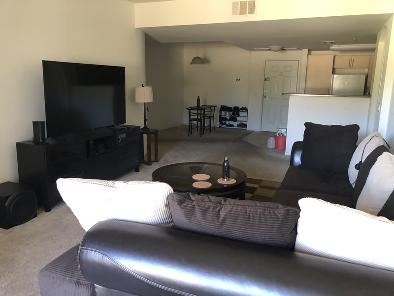 Private Room in 2Bed.2Bath