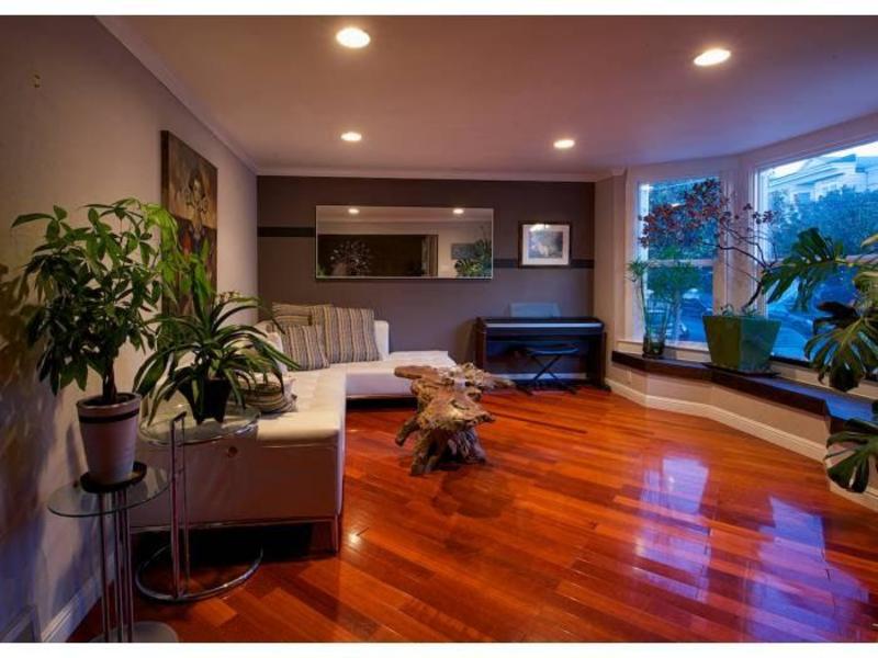 Shared 2Bd/2Ba in a Beautiful Flat