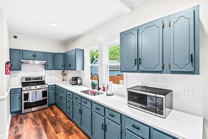 roommates in Undisclosed, Richmond, VA 23222 Beautiful, Newly Renovated Home in Northside Highland Park -  Near Bus Lines and VCU - Comfortable Furnished Rooms, Utilities & WiFi Included (id. 18268) - cirtru.com