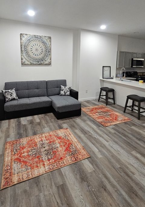 Entire Place 2Bed.1Bath