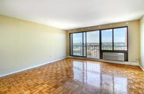 Private Room in 2Bed.1Bath