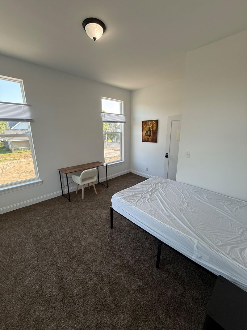 roommates in Undisclosed, Indianapolis, IN 46203 Fountain Square Spacious Apartment (id. 16487) - cirtru.com