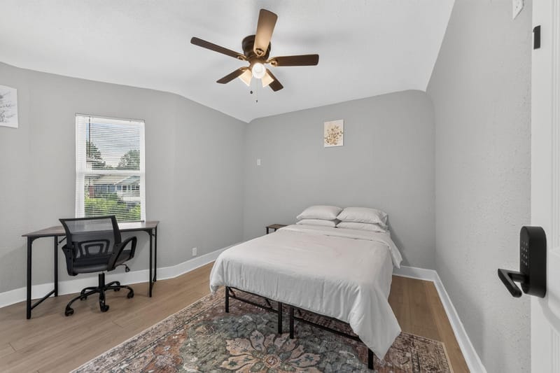 NEWLY RENOVATED |  PRIVATE BATHROOMS |  FREE LAUNDRY |  NEW KITCHEN (id. 43170)