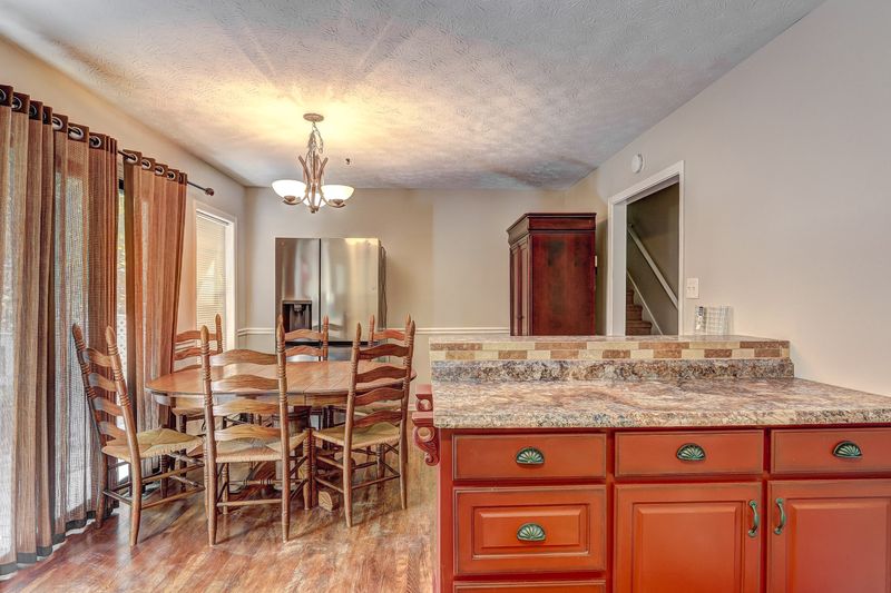 roommates in Undisclosed, Lawrenceville, GA 30043 Comfortable & spacious Lawrenceville House with Dining area (id. 1974) - cirtru.com