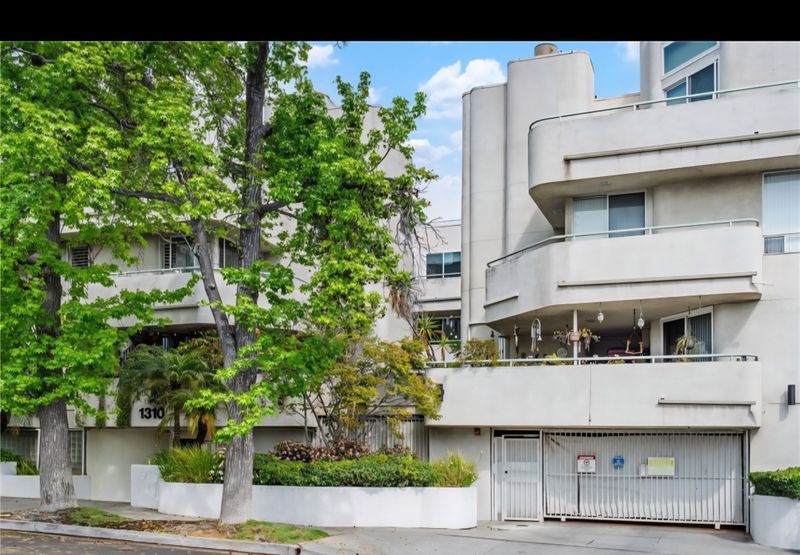 roommates in Los Angeles Private Room in 2Bed.2Bath - cirtru.com